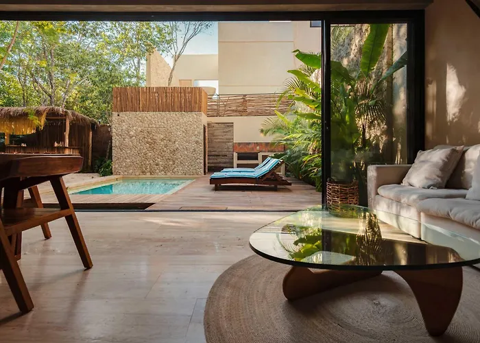Villa Luxury 5 Bedroom Pool Tiki Bar & Outdoor Gym Tulum
