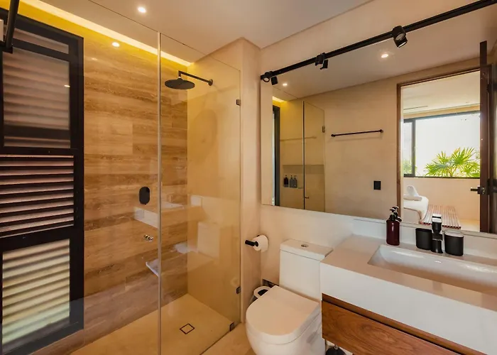 Luxury 5 Bedroom Pool Tiki Bar & Outdoor Gym * Tulum