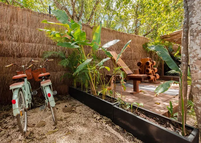 Villa Luxury 5 Bedroom Pool Tiki Bar & Outdoor Gym *